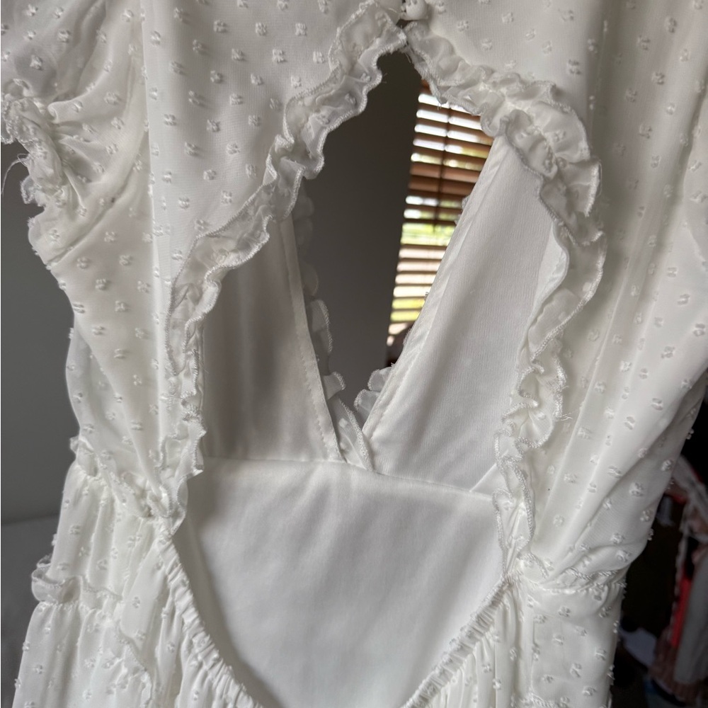 Justify Ivory Ruffled Dress - Picture 5 of 6